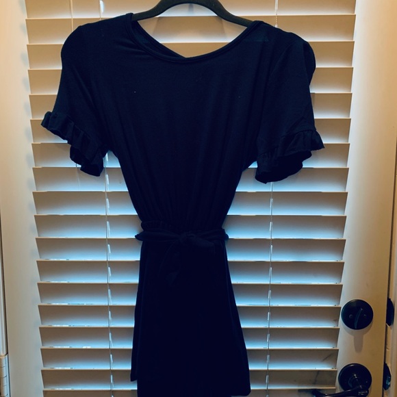 Short romper - Picture 1 of 4